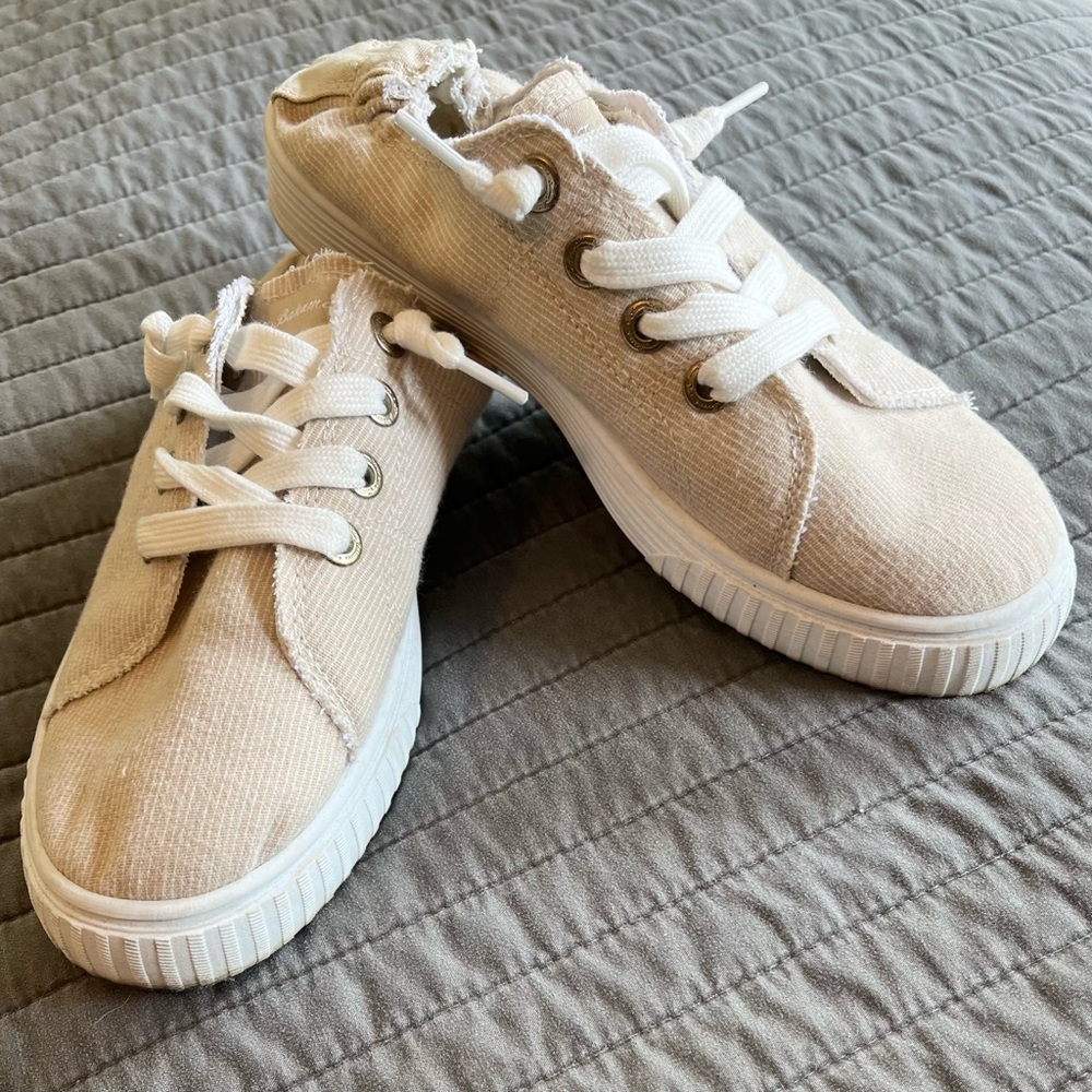 Tommy Bahama Casual Canvas Slip-onShoes